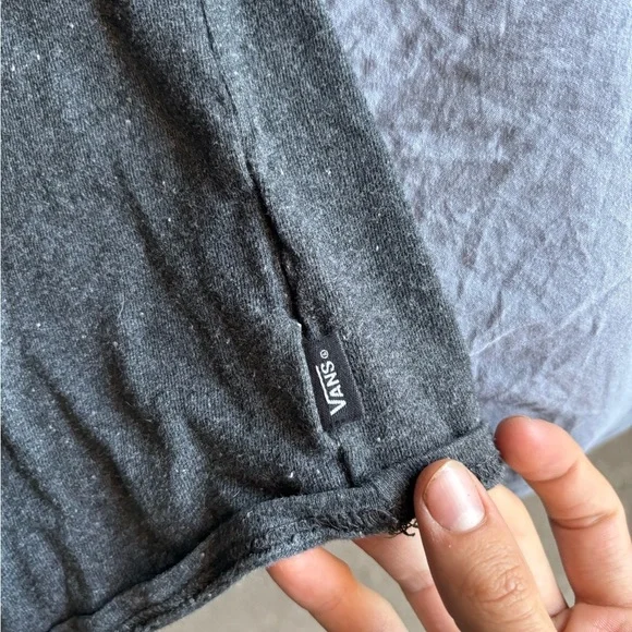 VANS YOUTH Large Gray/black Shortsleeve Tshirt NWOT Collared With Buttons - Picture 5 of 13